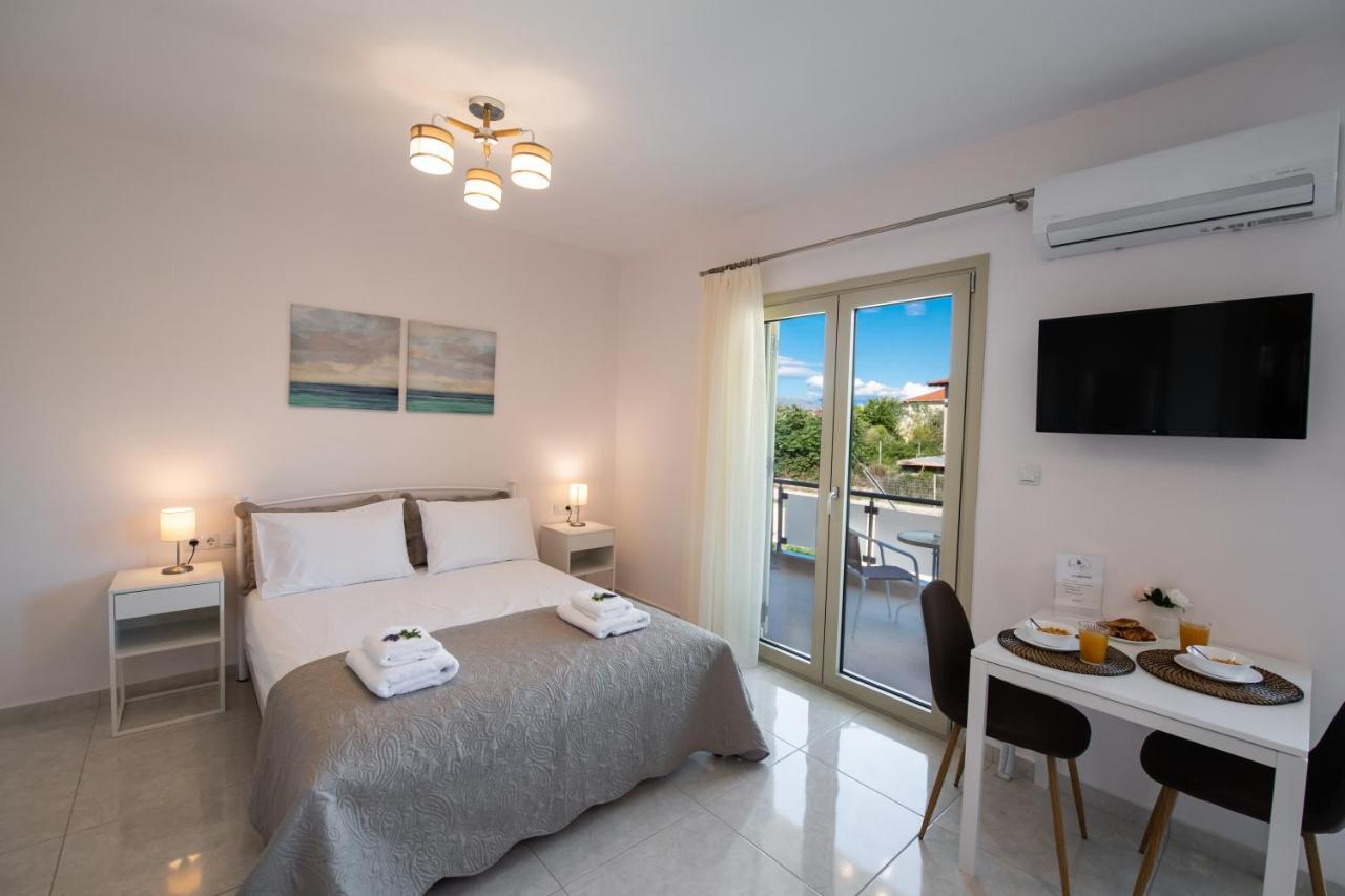 Bounatsa Studios & Apartments Нідрі Екстер'єр фото